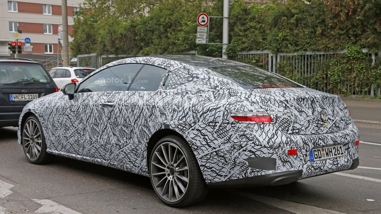 E-Class Coupe spied (3)