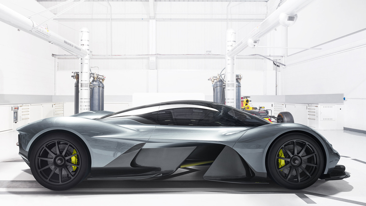 aston-martin-red-bull-racing-am-rb-001