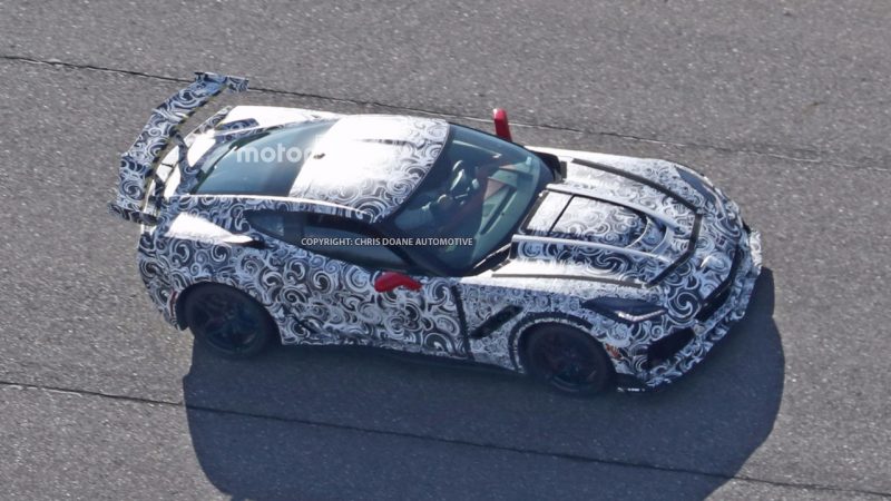 2018-chevy-corvette-zr1-spy-photo-crankshaft-1