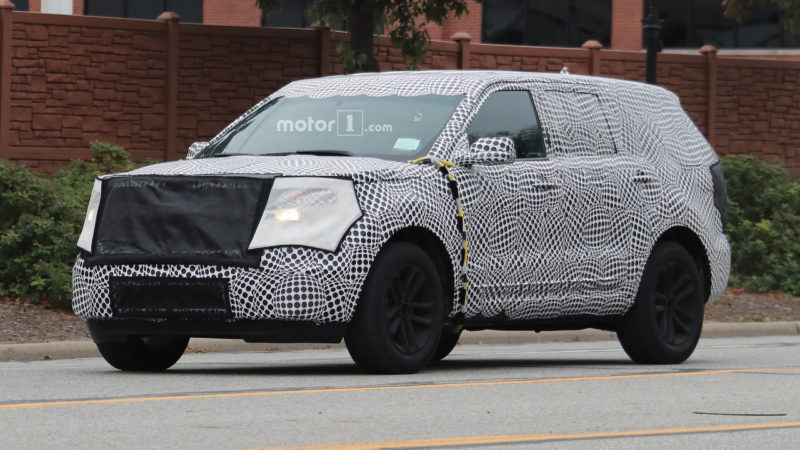 2019-ford-explorer-spy-shots-crankshaft-7