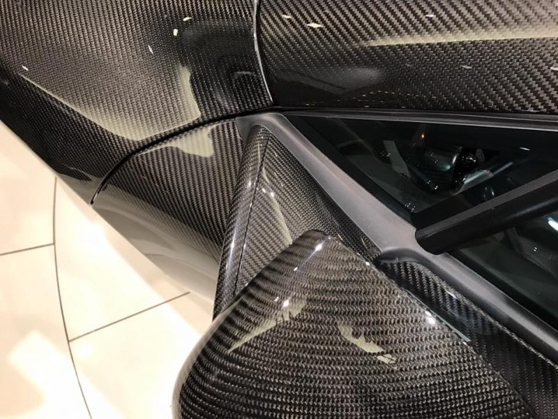 mclaren-mso-hs-with-full-carbon-body-looks-stunning-5