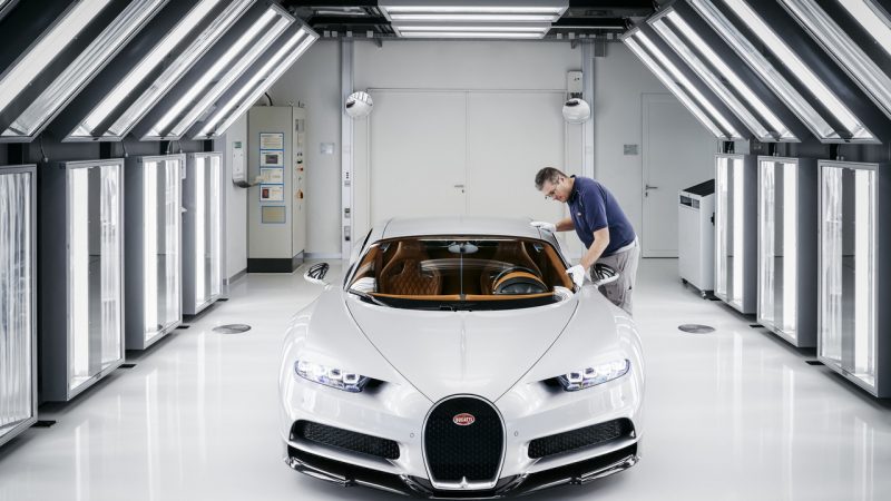 2017-bugatti-chiron-production-at-molsheim-factory-CRANKSHAFT (23)