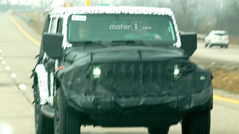 2018-jeep-wrangler-spy-shots-crankshaft (3)