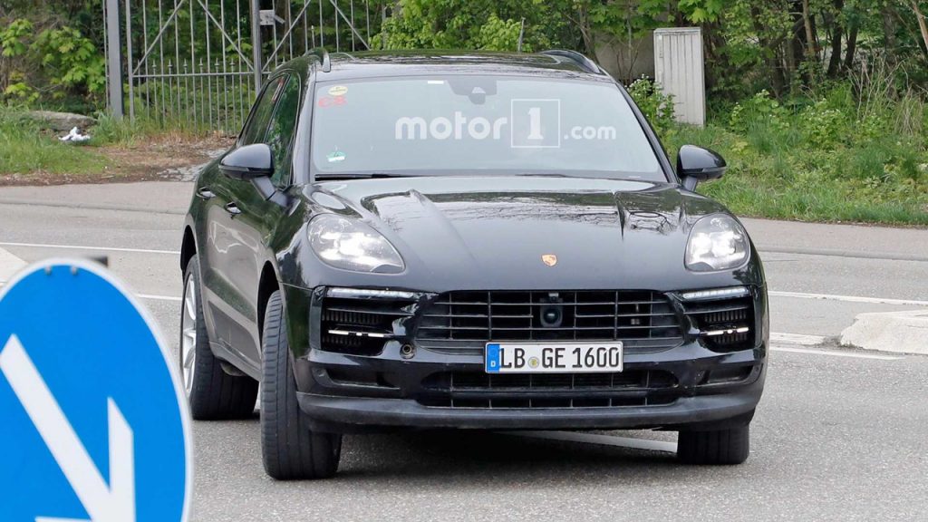 porsche-macan-refresh-spy-shots-CRANKSHAFT (1)