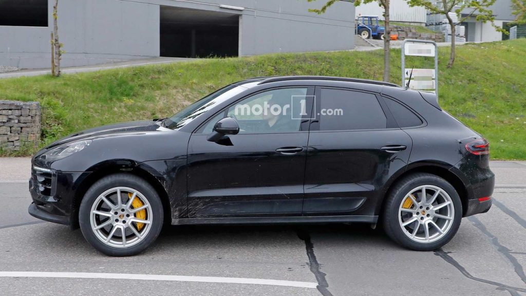 porsche-macan-refresh-spy-shots-CRANKSHAFT (6)