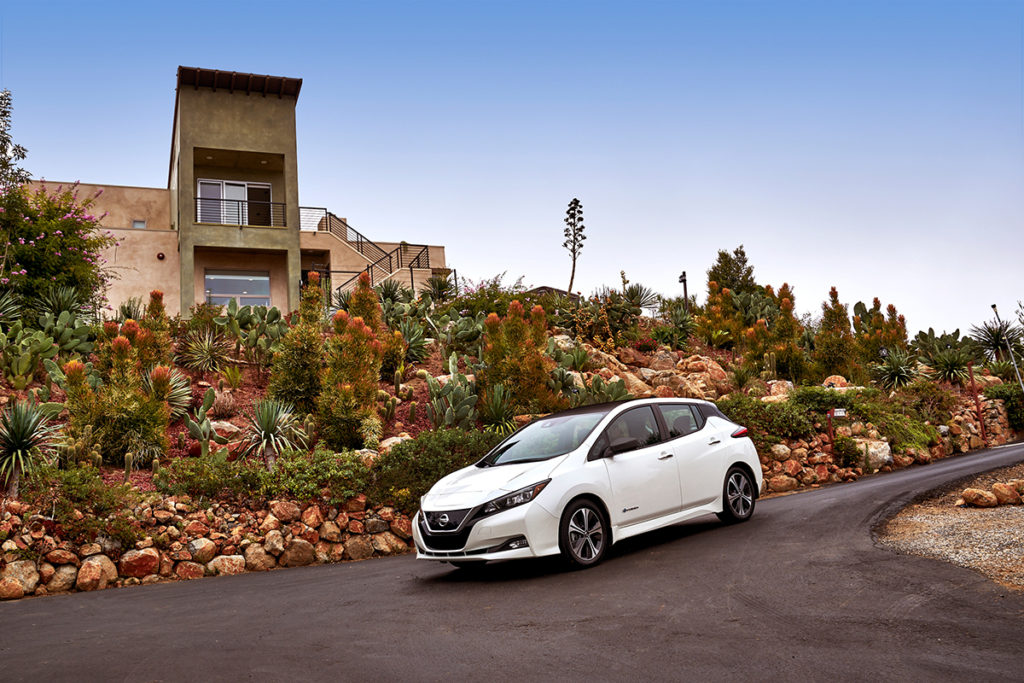 2018 Nissan LEAF makes North American debut