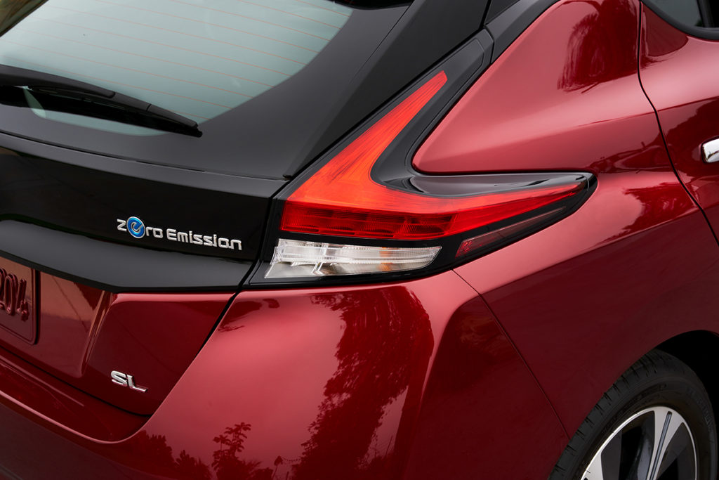 2018 Nissan LEAF makes North American debut