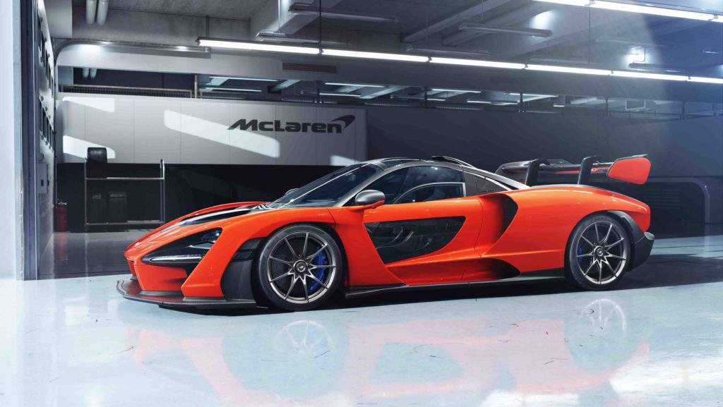 8628-McLaren+Senna_scene+2